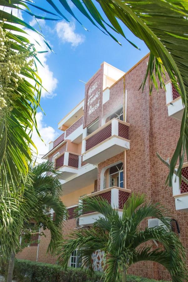 Hotel Francis Arlene Adults Only Isla Mujeres Dış mekan fotoğraf