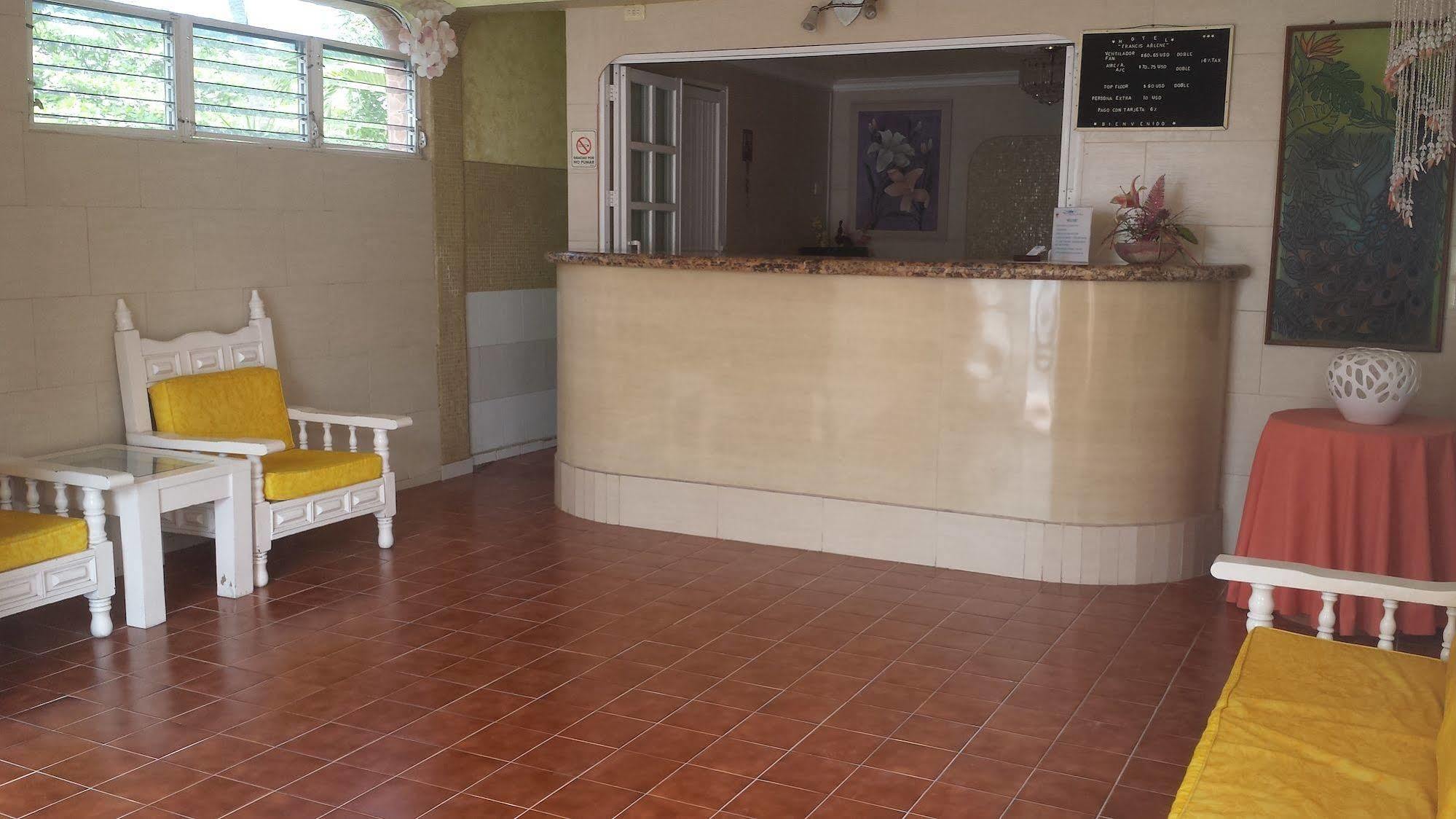 Hotel Francis Arlene Adults Only Isla Mujeres Dış mekan fotoğraf